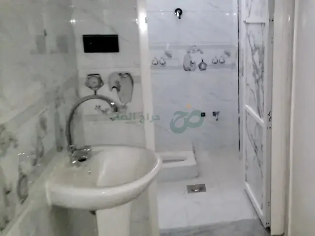 صورة مصغرة 5 من 6 — صنعاء حزيز